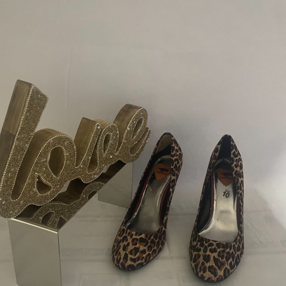 ROCKETDOG Leopard Print Women's Heels/Pumps Size (10)